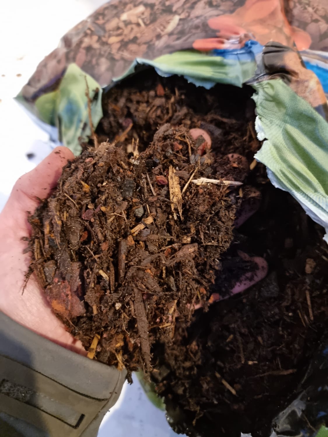 Compost, Bark and Plant Food