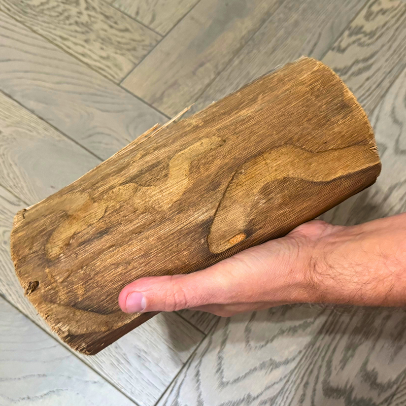 Kiln Dried Hardwood Logs, Ready to Burn 30KG Box